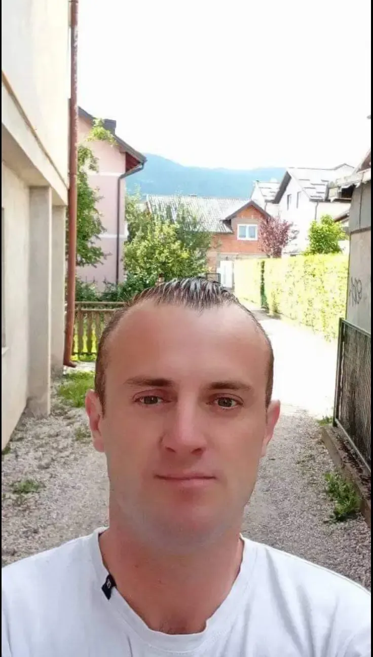 K I K E E E