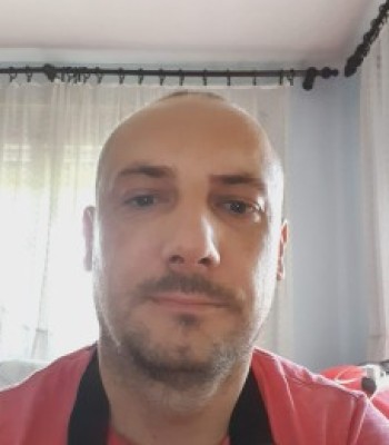 Slika profila Trazim normalnu zensku osobu